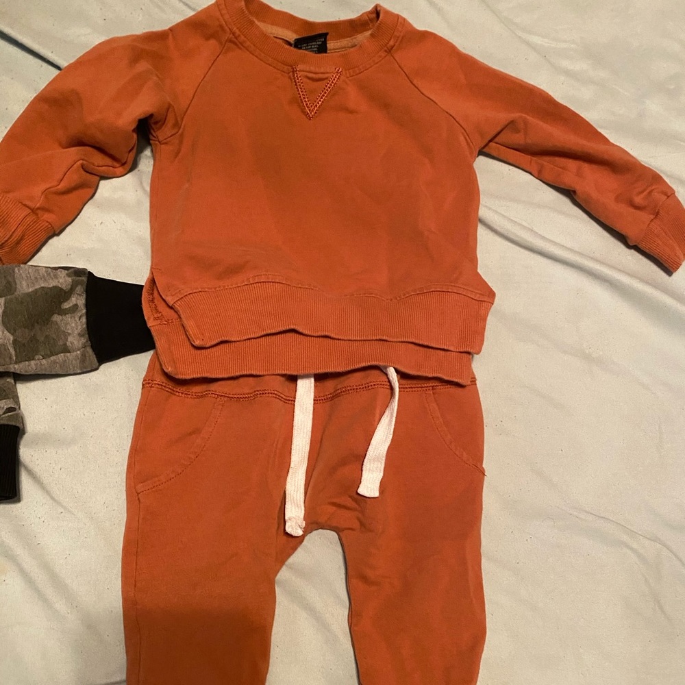 Little bipsy outfit 12-18m